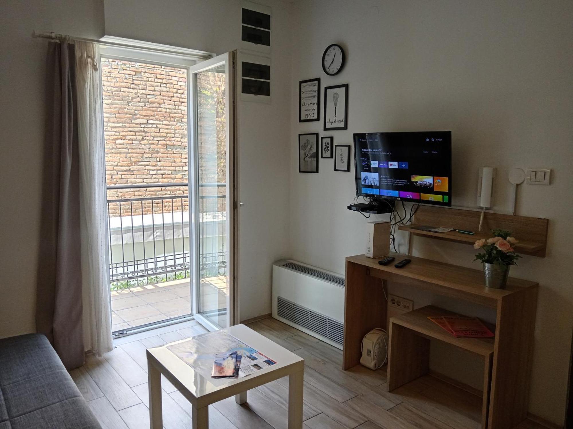 Apartment Sweet I.m.